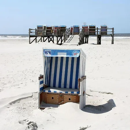 In St Peter-ording, Cleaning Included Böhl