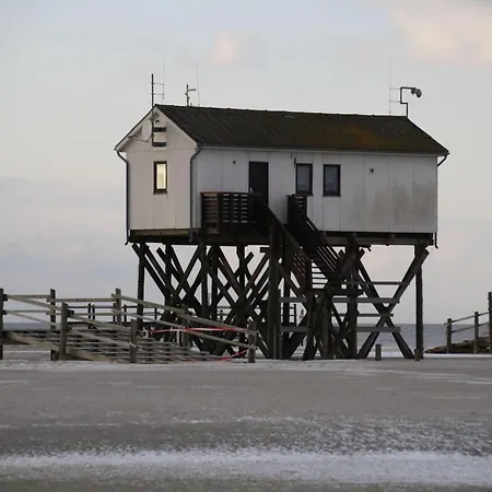 In St Peter-ording, Cleaning Included Böhl