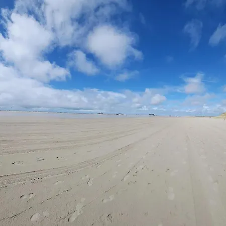 In St Peter-ording, Cleaning Included Böhl